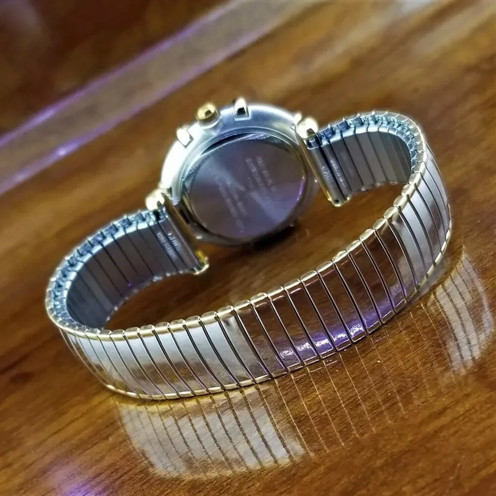 WARNER BROTHERS Bugs Bunny Stretch Band Watch